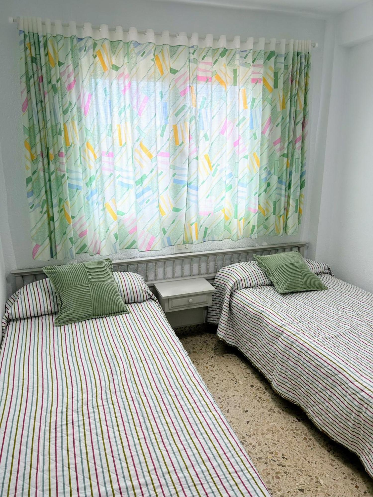 Apartamento Gandia Playa 150M Playa Con Parking Privado Y Piscina Playa de Gandia Экстерьер фото